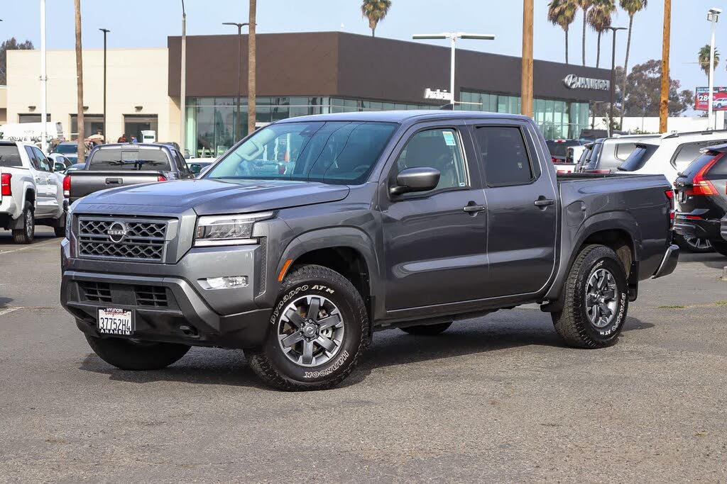 2022 Nissan Frontier SV Crew Cab 4WD