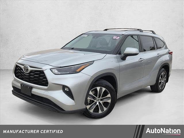 2023 Toyota Highlander XLE FWD
