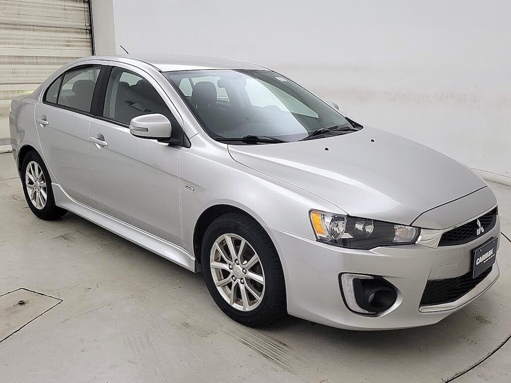 2016 Mitsubishi Lancer ES FWD