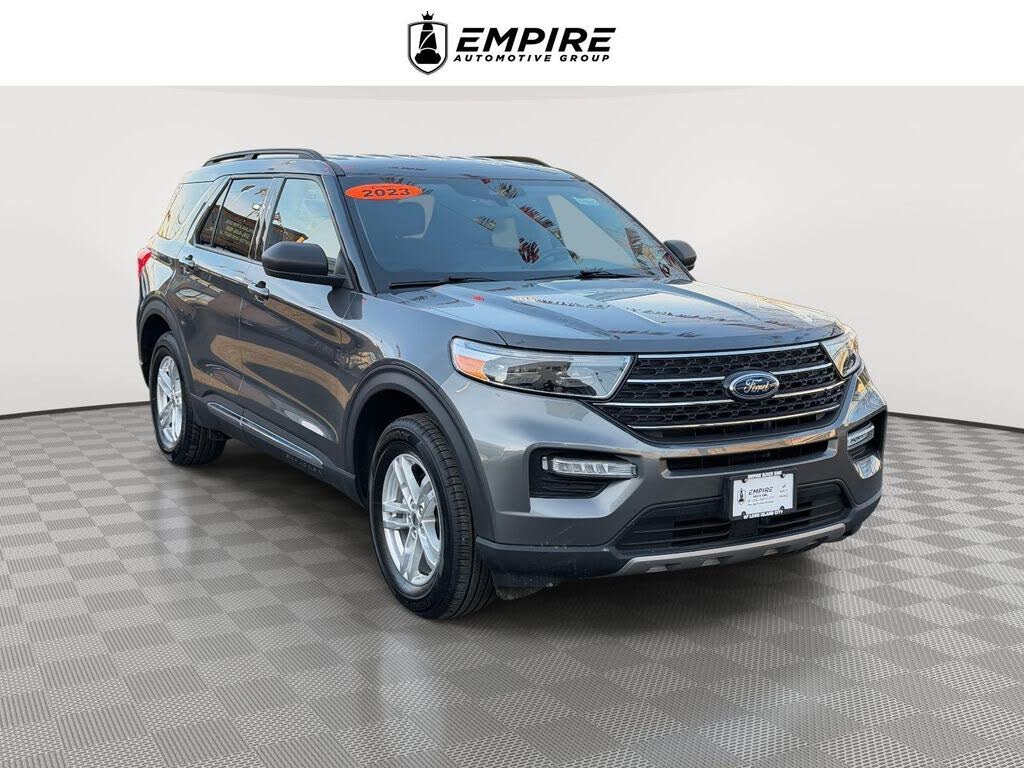 2023 Ford Explorer XLT AWD
