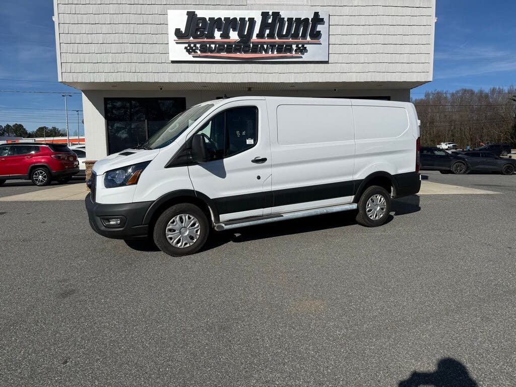 2024 Ford Transit Cargo 250 Low Roof LB RWD