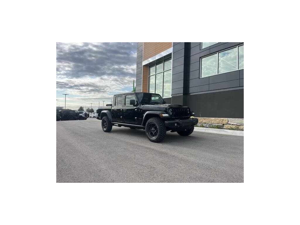 2024 Jeep Gladiator Willys Crew Cab 4WD