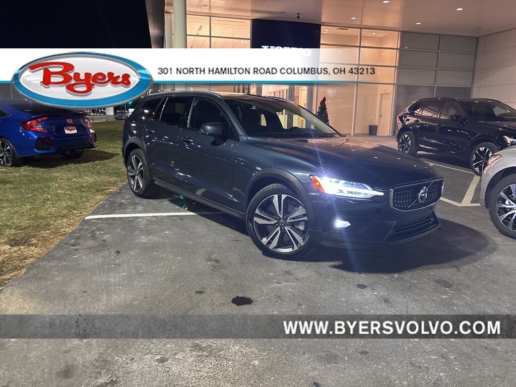 2025 Volvo V60 Cross Country B5 Plus AWD