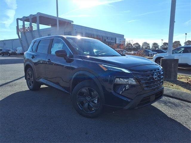 2026 Nissan Rogue SV FWD