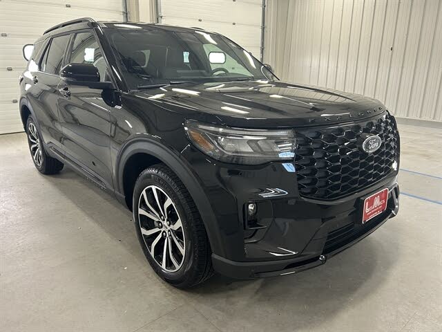 2026 Ford Explorer ST-Line AWD