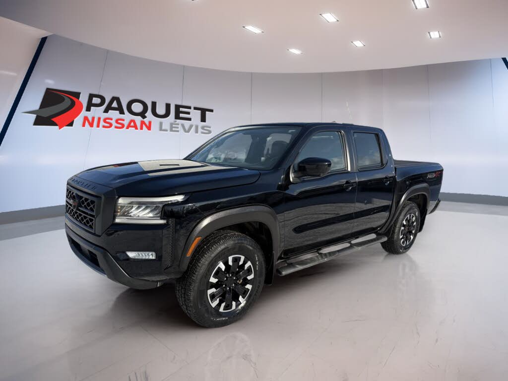 2023 Nissan Frontier PRO-4X Crew Cab 4WD