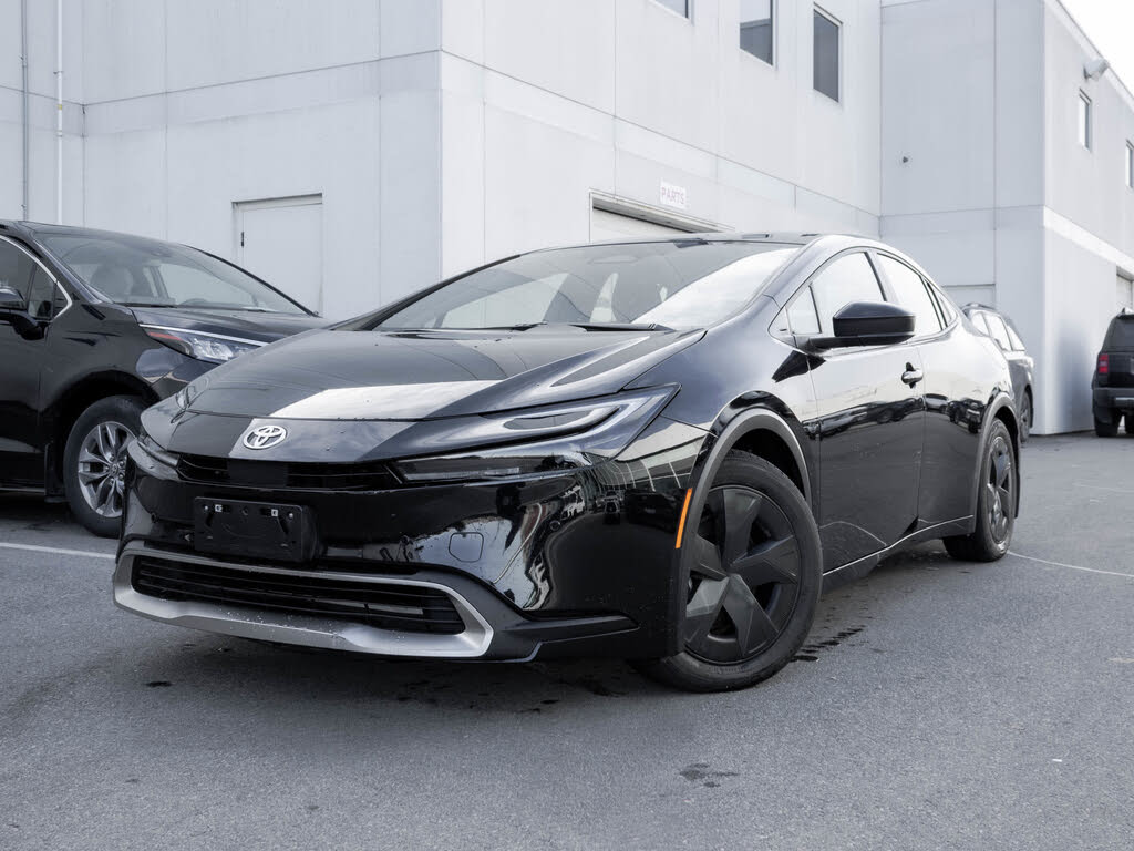 2026 Toyota Prius Plug-In Hybrid SE FWD