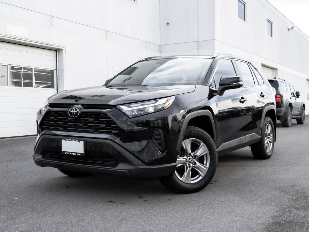 Toyota RAV4 XLE AWD 2024