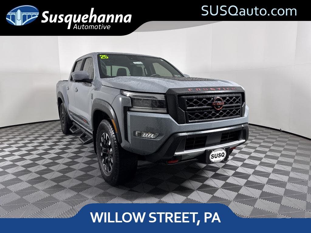 2023 Nissan Frontier PRO-4X Crew Cab 4WD