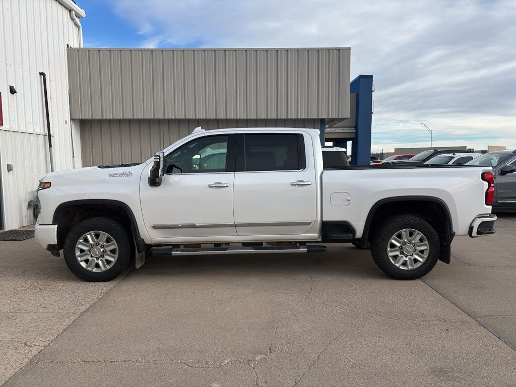 2024 Chevrolet Silverado 2500HD High Country Crew Cab 4WD