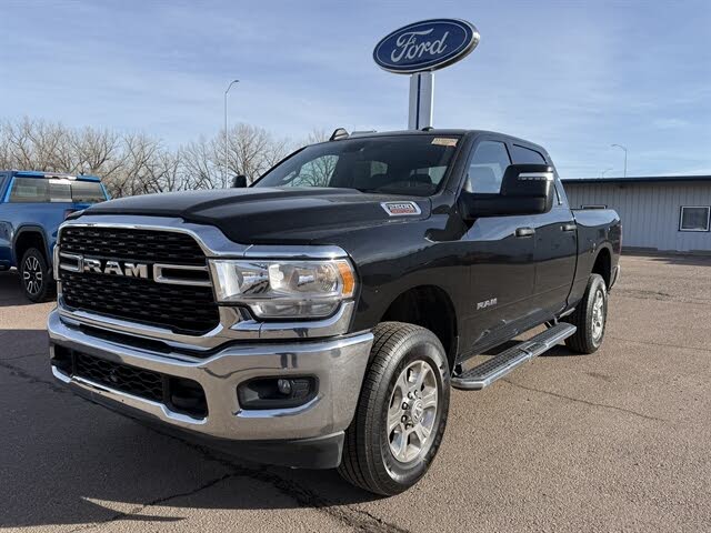 2024 RAM 2500 Big Horn Crew Cab 4WD