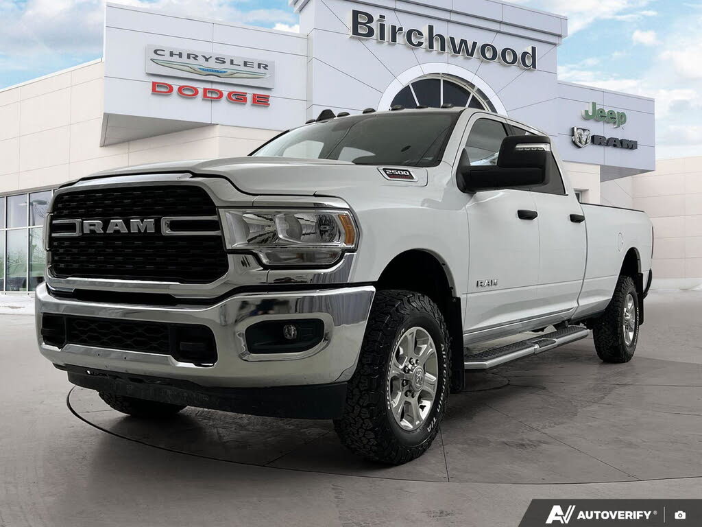 RAM 2500 Big Horn Crew Cab LB 4WD 2023