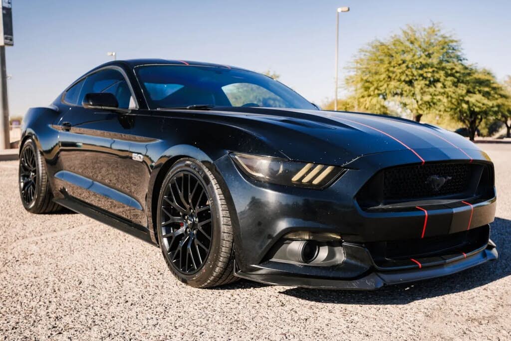2015 Ford Mustang GT Premium Coupe RWD