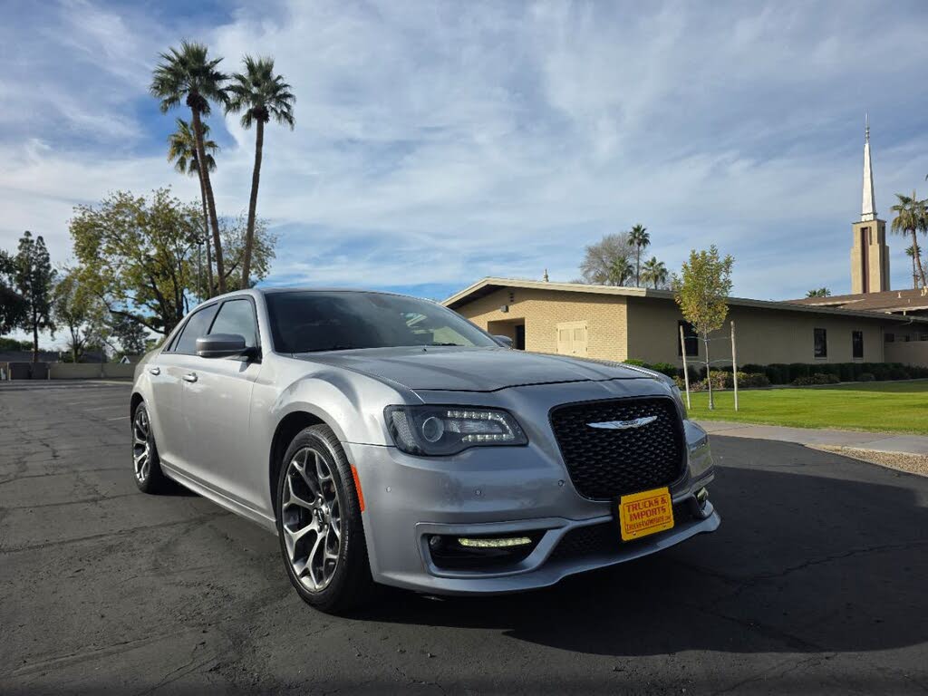 2018 Chrysler 300 S RWD