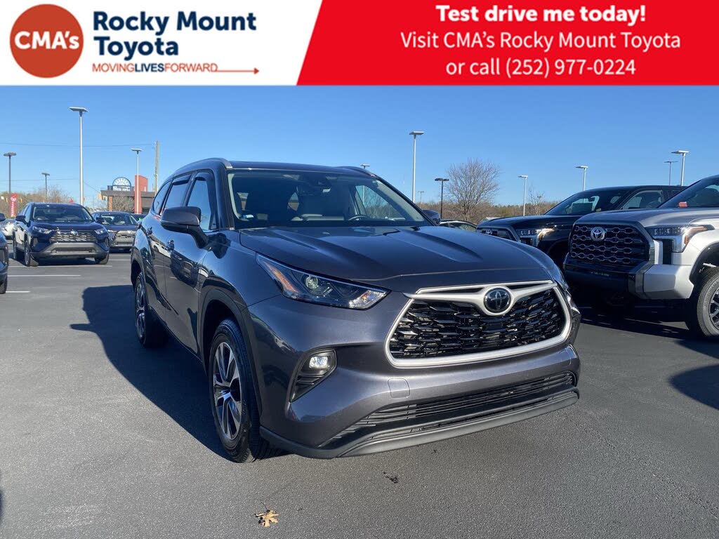 2023 Toyota Highlander XLE FWD