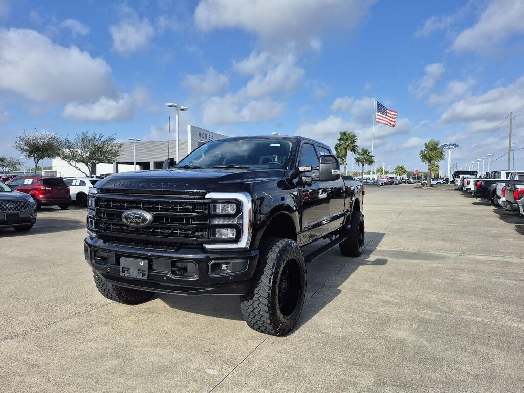 2024 Ford F-250 Super Duty Lariat Crew Cab 4WD
