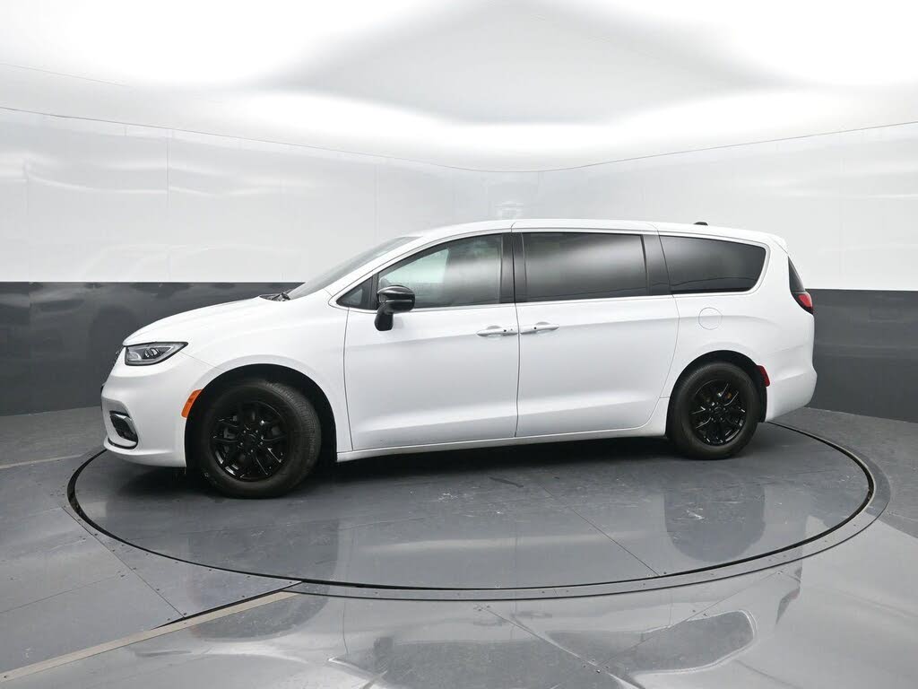 2025 Chrysler Pacifica Select FWD