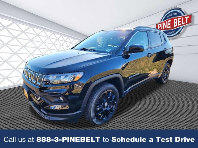 2022 Jeep Compass Latitude Lux 4WD