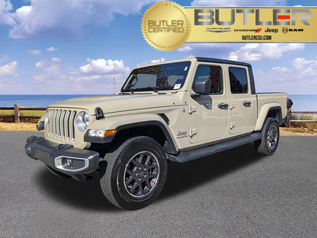 2022 Jeep Gladiator Overland Crew Cab 4WD