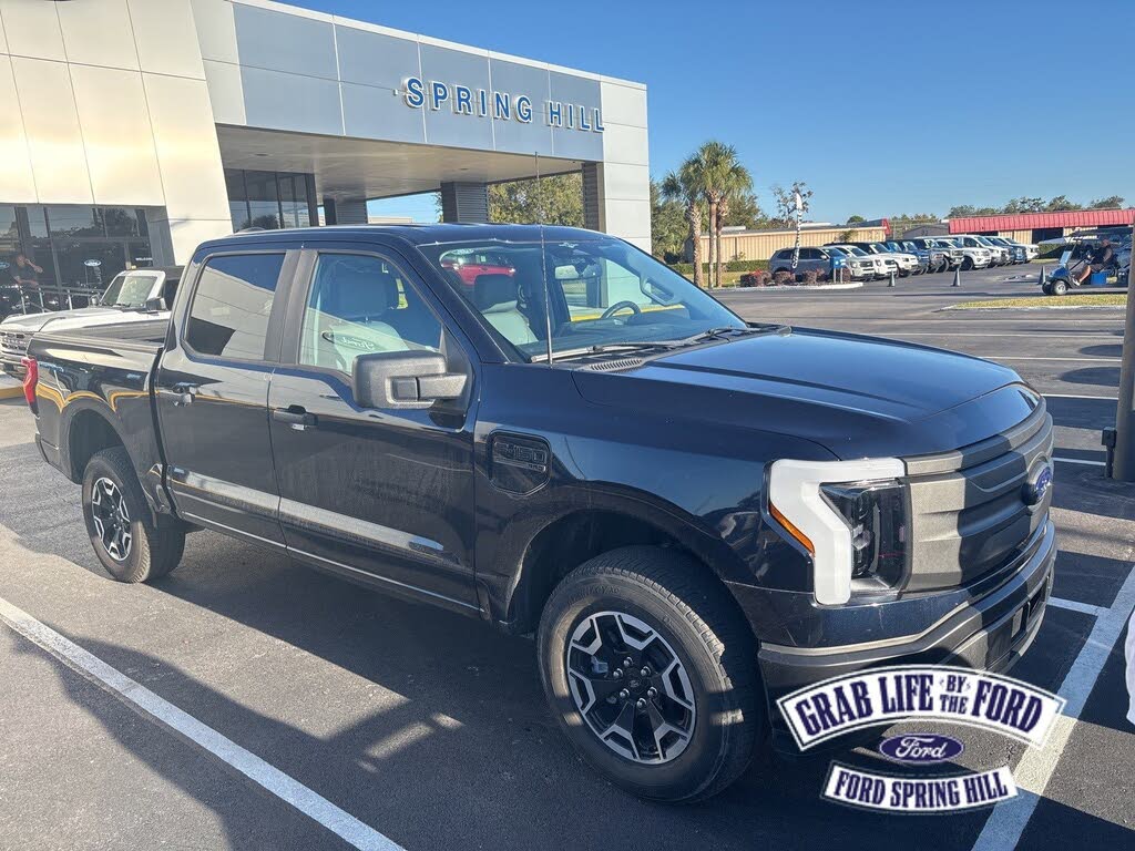 2023 Ford F-150 Lightning Pro SuperCrew AWD