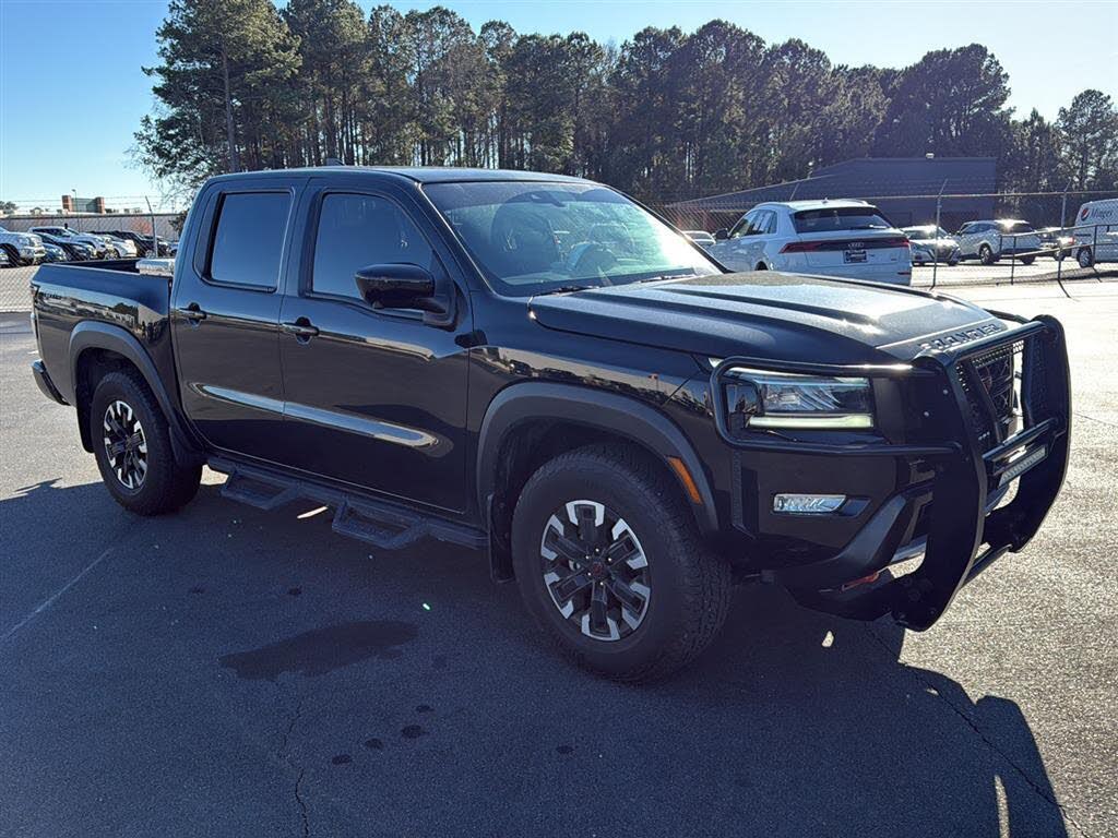 2024 Nissan Frontier PRO-4X Crew Cab 4WD