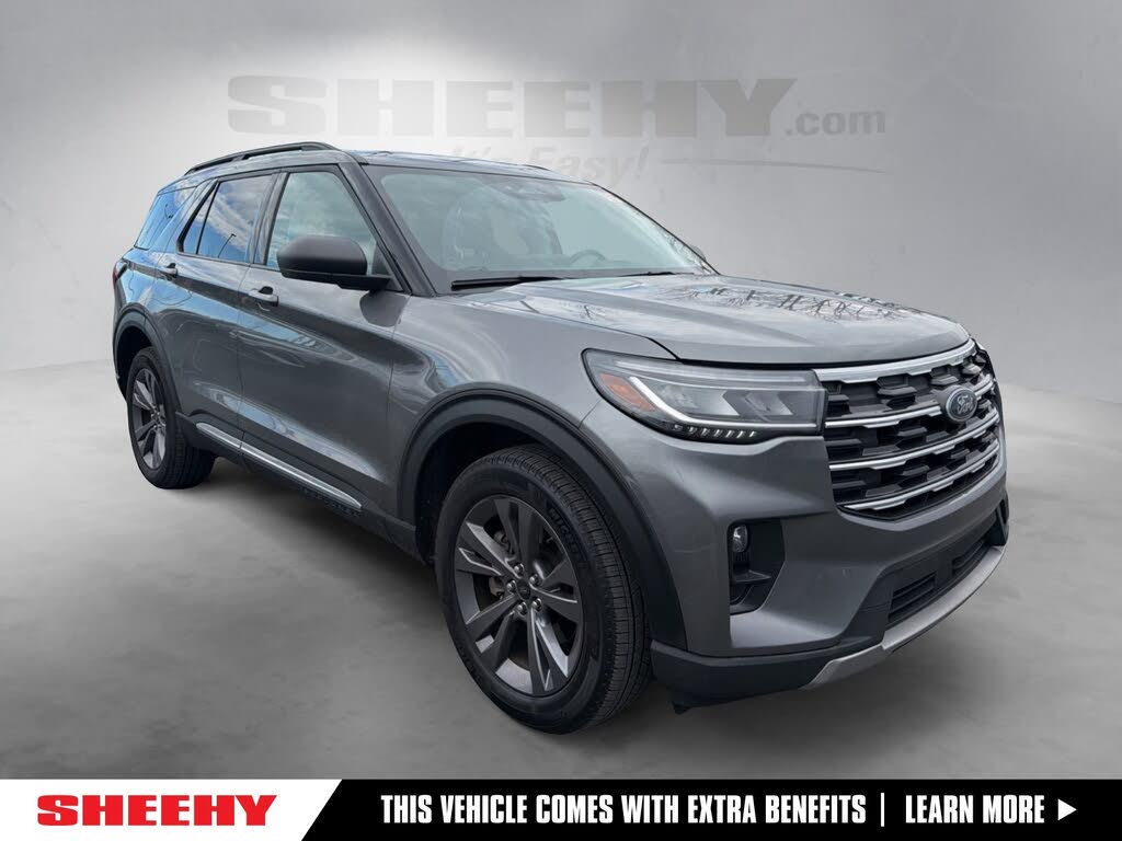 2025 Ford Explorer Active AWD
