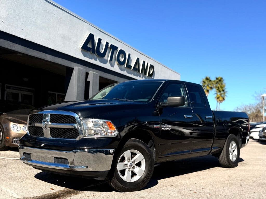 2016 RAM 1500 SLT Quad Cab 4WD