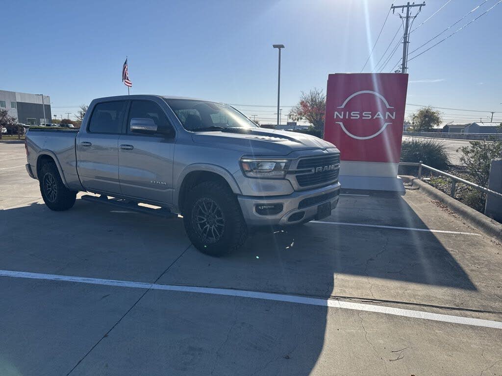 2019 RAM 1500 Laramie Crew Cab 4WD