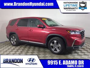 Honda Pilot EX-L FWD with Captains Chairs