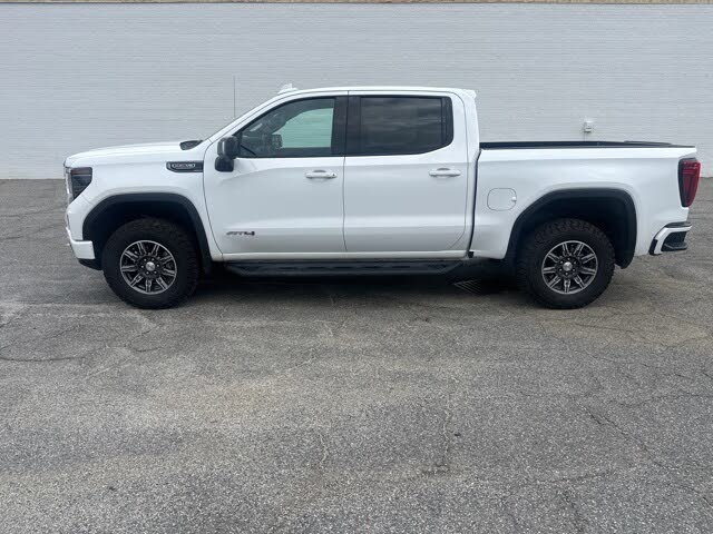 2024 GMC Sierra 1500 AT4 Crew Cab 4WD