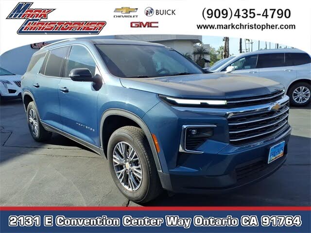 2025 Chevrolet Traverse LT FWD