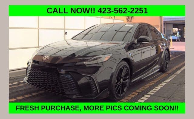 2025 Toyota Camry SE FWD