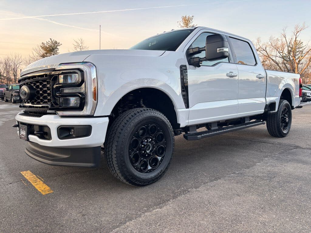2026 Ford F-250 Super Duty Lariat Crew Cab 4WD
