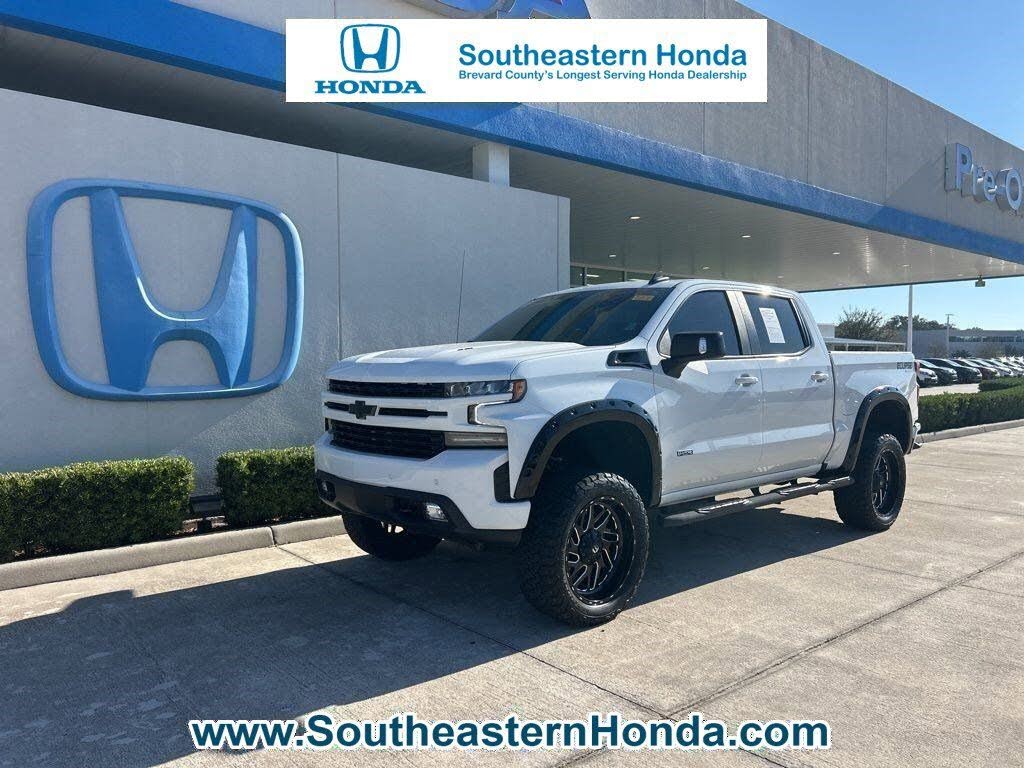 2022 Chevrolet Silverado 1500 RST Crew Cab 4WD