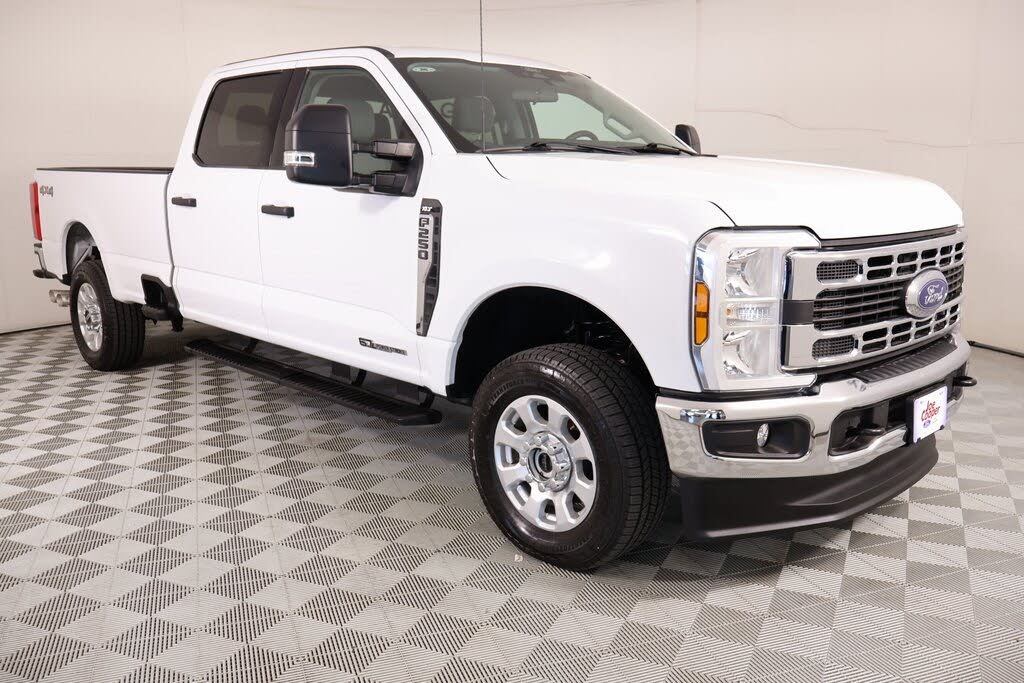 2024 Ford F-250 Super Duty XLT SuperCab 4WD