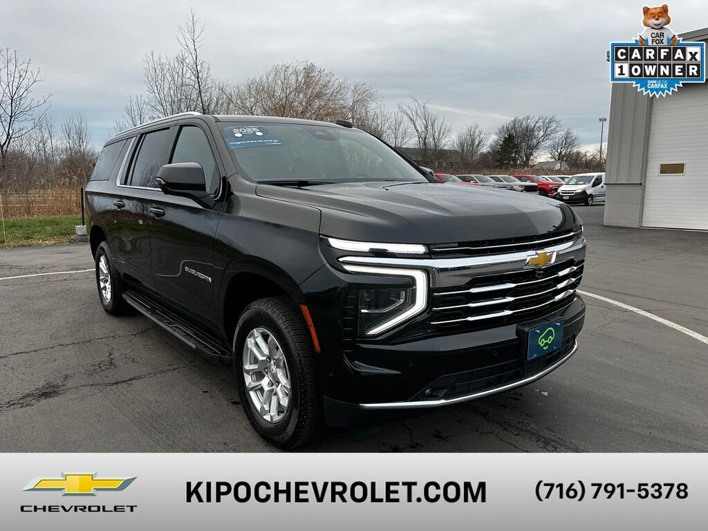 2025 Chevrolet Suburban LT 4WD