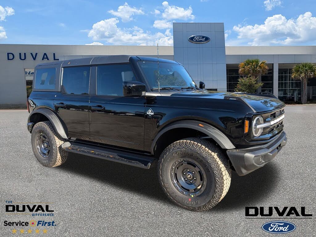 2025 Ford Bronco Outer Banks 4-Door 4WD
