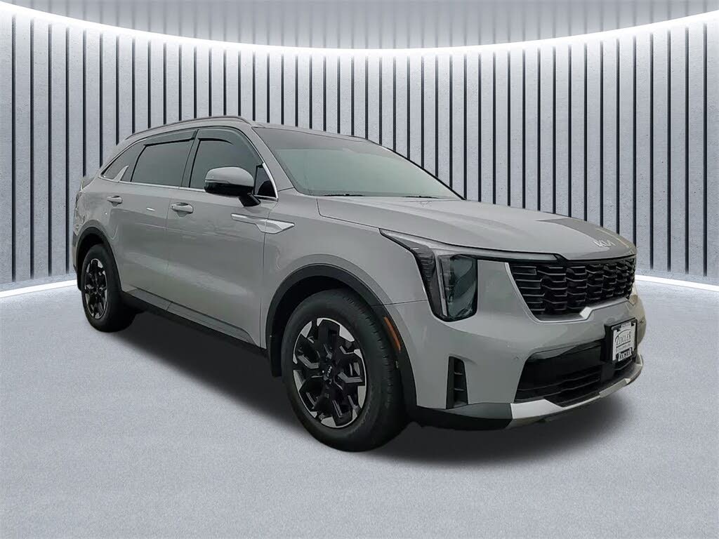 2025 Kia Sorento S FWD