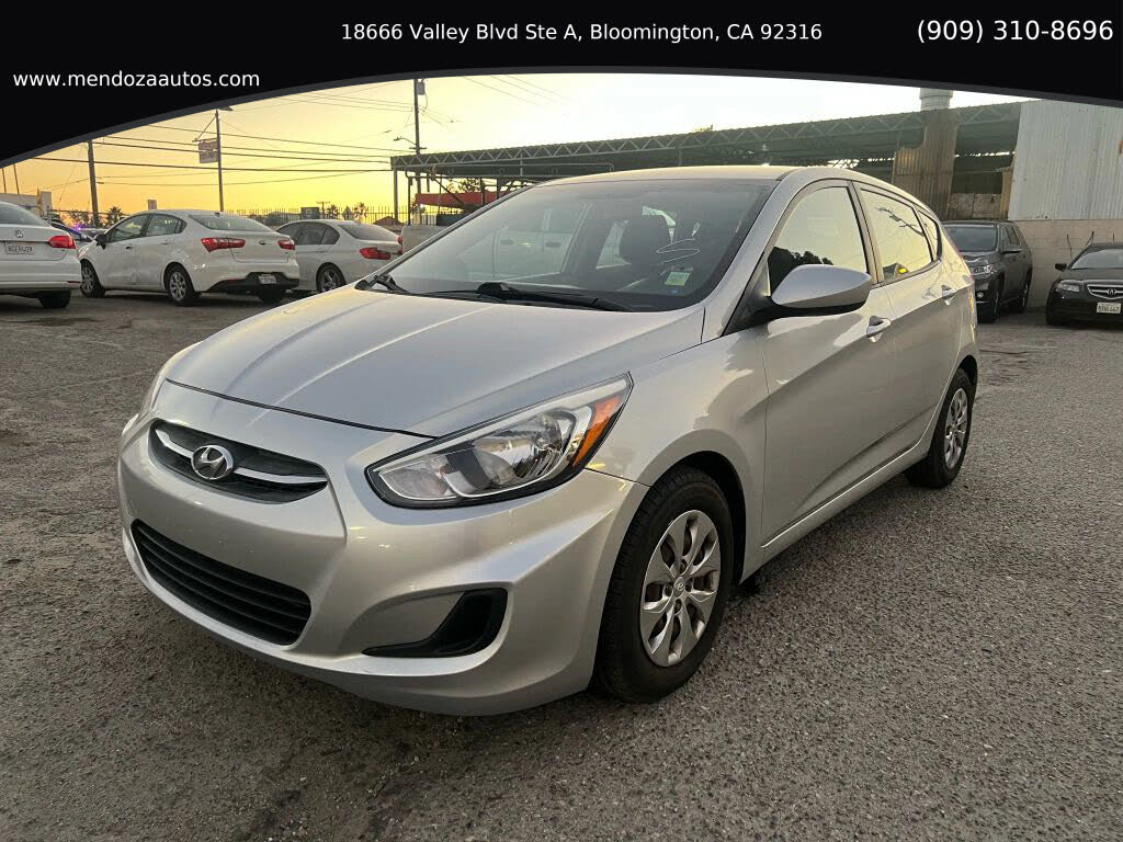 2016 Hyundai Accent SE 4-Door Hatchback FWD