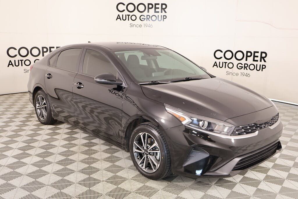 2024 Kia Forte LXS FWD