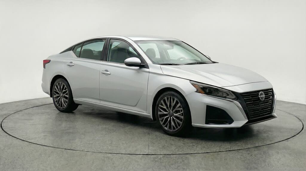 2025 Nissan Altima 2.5 SV FWD