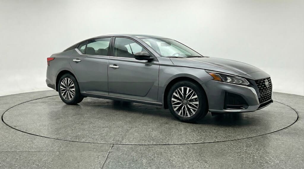 2025 Nissan Altima 2.5 SV FWD