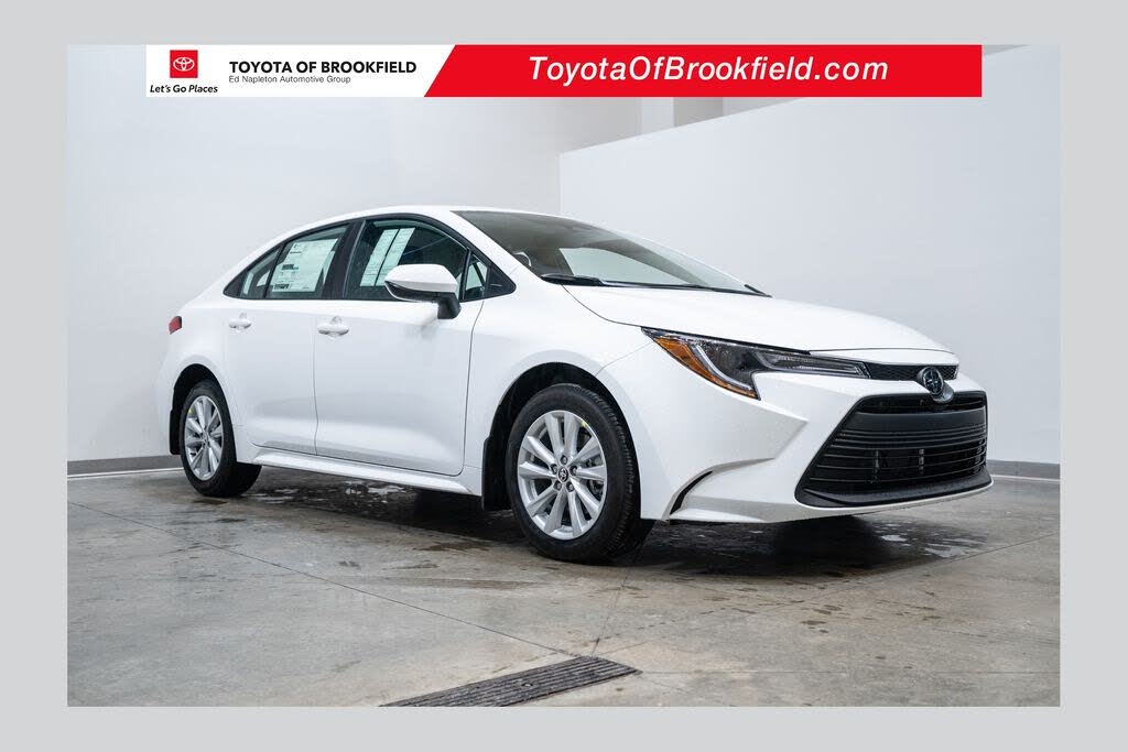 2026 Toyota Corolla LE FWD