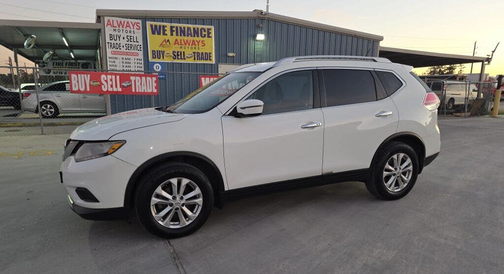 2016 Nissan Rogue SV FWD