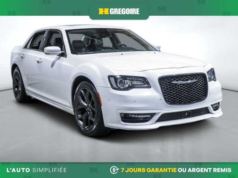 2023 Chrysler 300 Touring L RWD