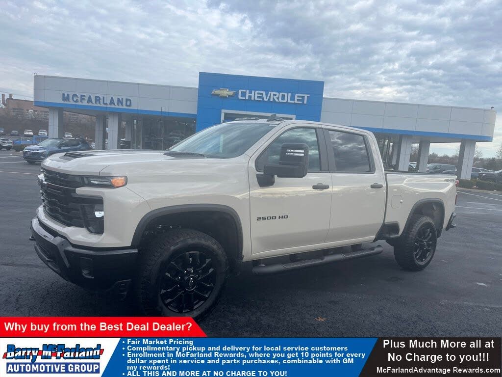 2026 Chevrolet Silverado 2500HD Custom Crew Cab 4WD