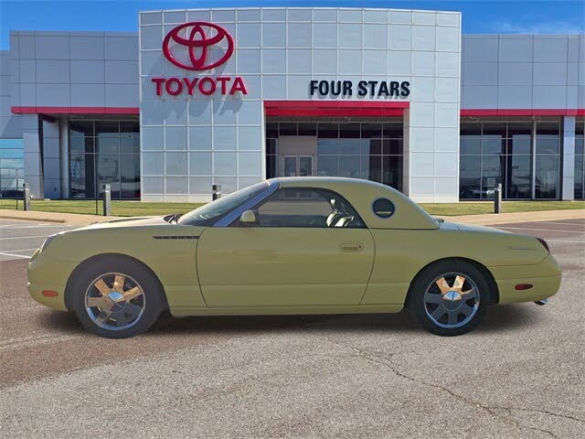 2002 Ford Thunderbird Deluxe RWD