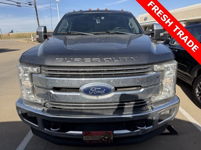 2017 Ford F-350 Super Duty Lariat Crew Cab LB DRW 4WD