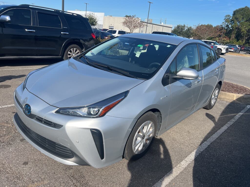 2022 Toyota Prius LE FWD