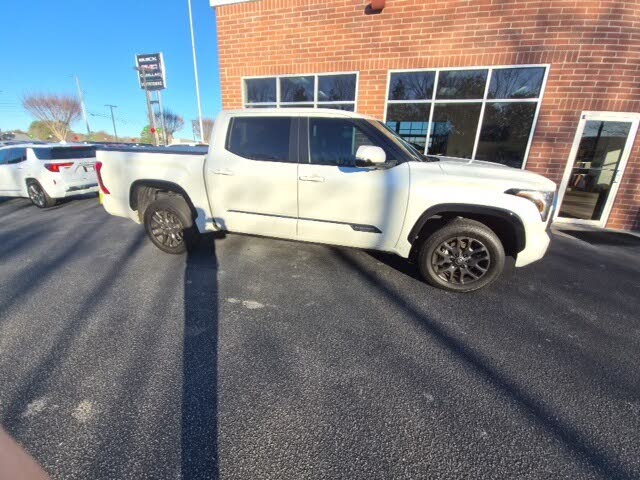 2025 Toyota Tundra Platinum CrewMax Cab 4WD
